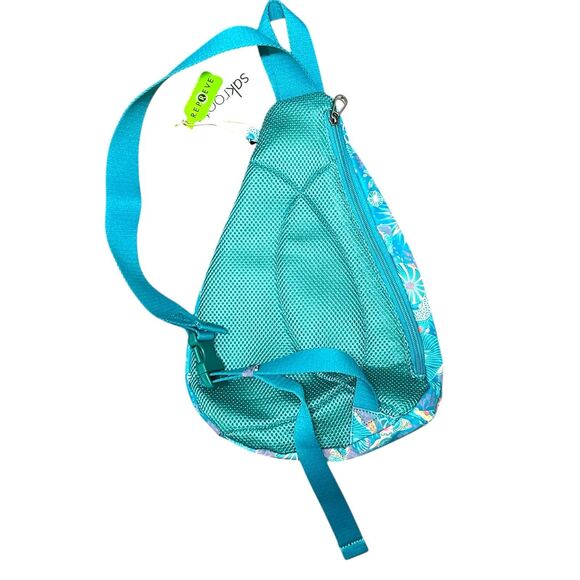 NWT Sakroots On The Go Large Sling Backpack Cross - Teal Blue Sea Turtle Anemone - Picture 4 of 11